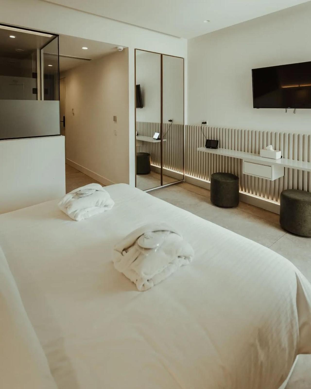 Hotel Olive Aaero Near Igi Airport